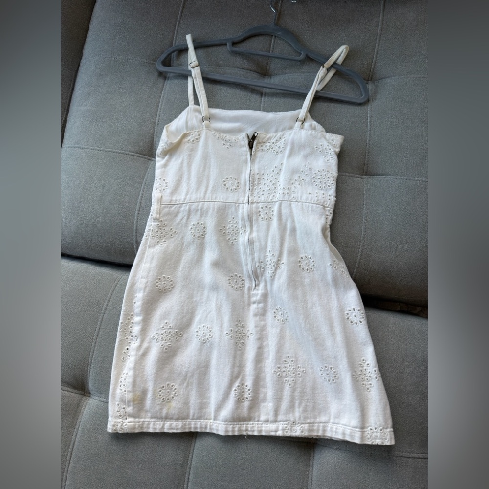 MINKPINK To The Coast Broderie Dress in White size small - Picture 5 of 8
